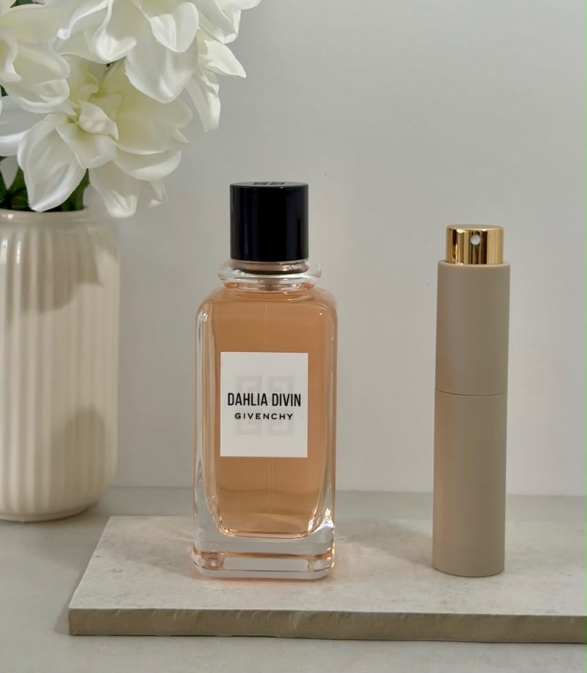 Dahlia Divin Sample
