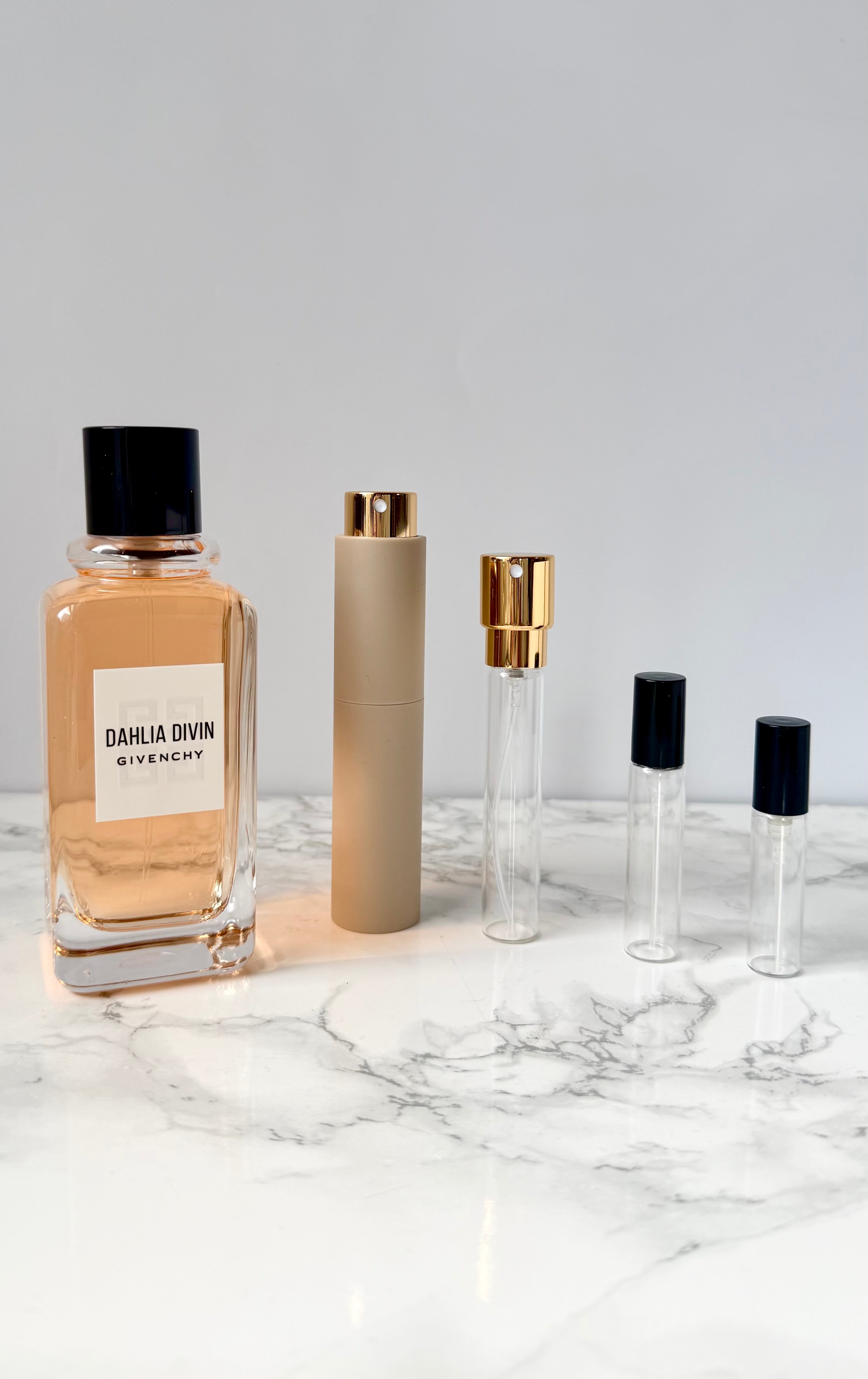 Dahlia Divin Sample